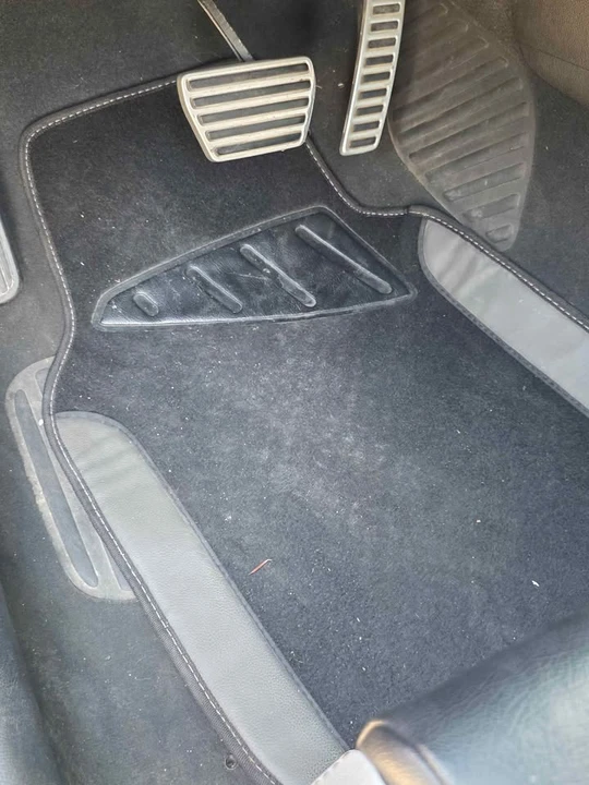2009 Pontiac G8 - Image 10 of 13