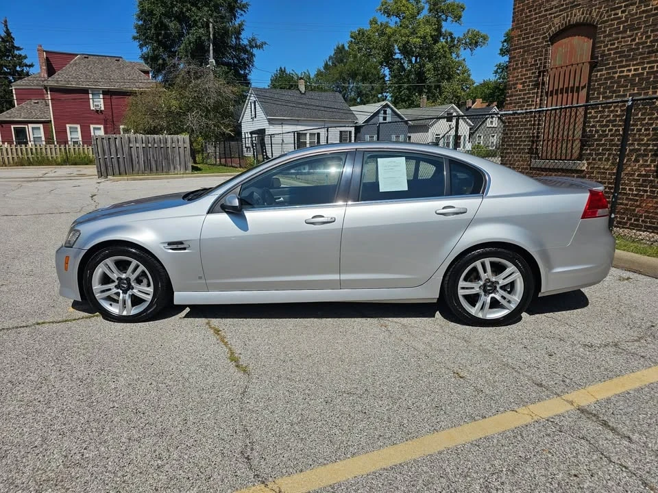 2009 Pontiac G8 - Image 2 of 15