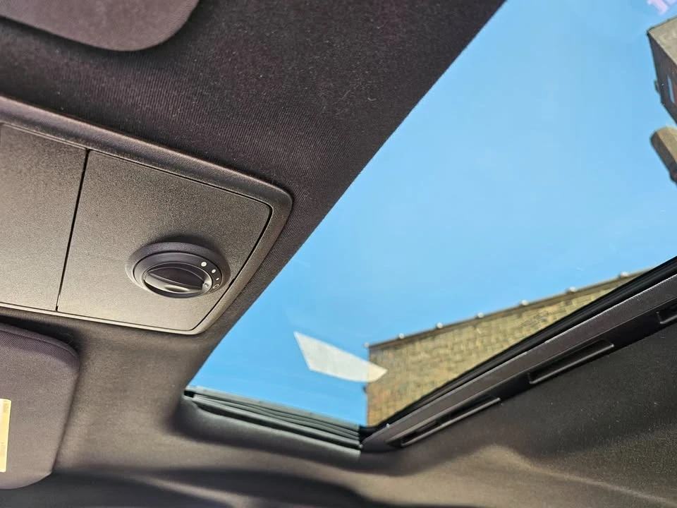 2009 Pontiac G8 - Image 12 of 15