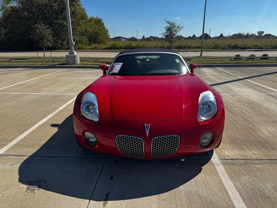 2009 Pontiac Solstice - Image 2 of 8