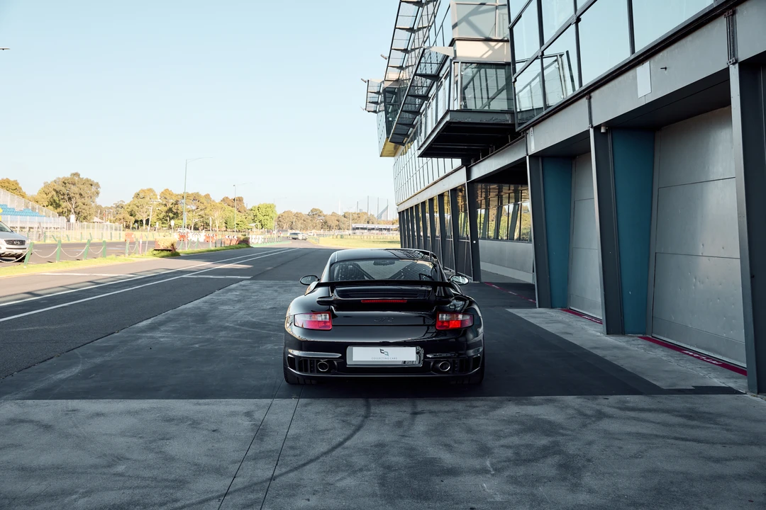 2009 Porsche 997 GT2 - Image 11 of 31