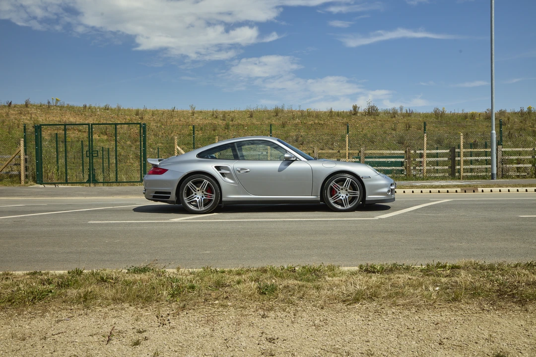 2008 Porsche 997 Turbo - Image 28 of 31
