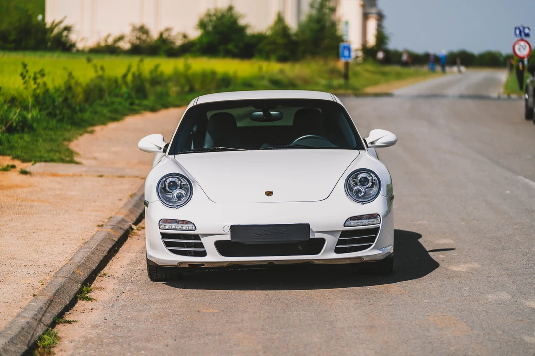 2009 Porsche 997 Carrera 4S - Image 2 of 31