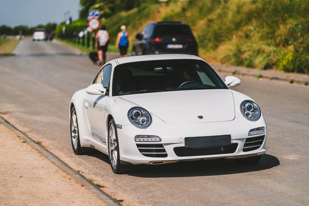 2009 Porsche 997 Carrera 4S - Image 9 of 31
