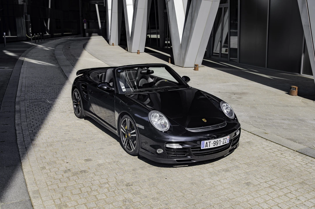 2009 Porsche 997 Turbo - Image 13 of 31