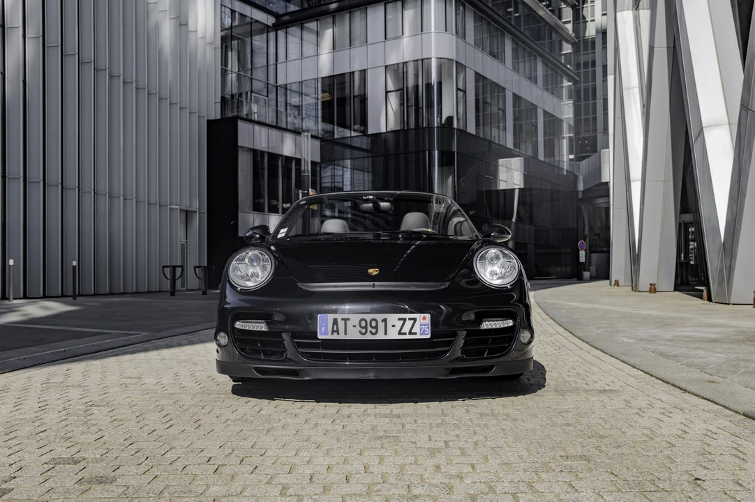 2009 Porsche 997 Turbo - Image 14 of 31