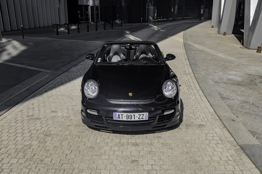 2009 Porsche 997 Turbo - Image 15 of 31