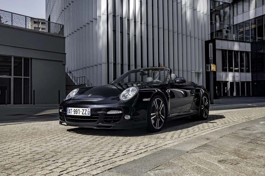 2009 Porsche 997 Turbo - Image 16 of 31