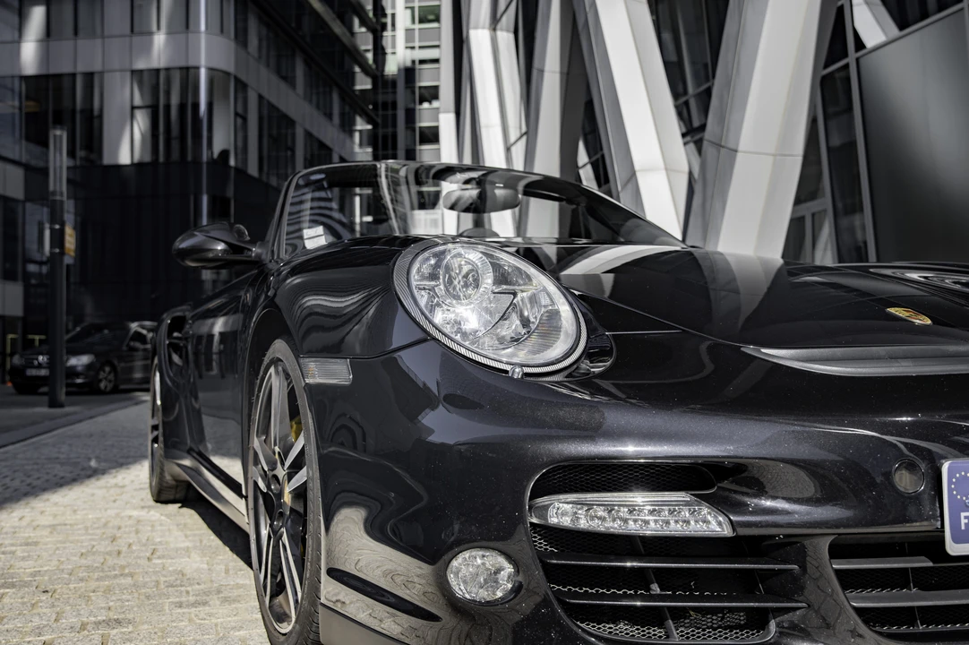 2009 Porsche 997 Turbo - Image 28 of 31