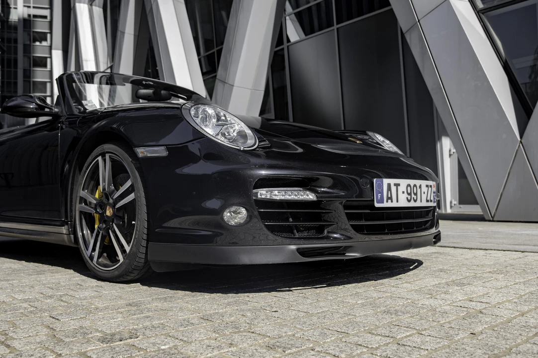 2009 Porsche 997 Turbo - Image 26 of 31