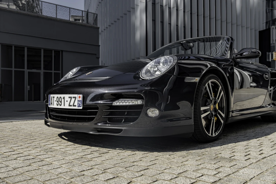 2009 Porsche 997 Turbo - Image 27 of 31