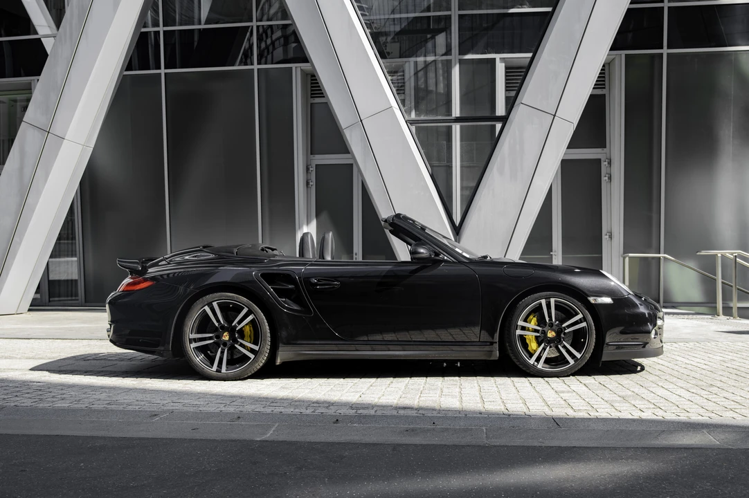2009 Porsche 997 Turbo - Image 10 of 31