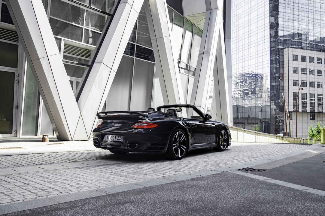 2009 Porsche 997 Turbo - Image 7 of 31