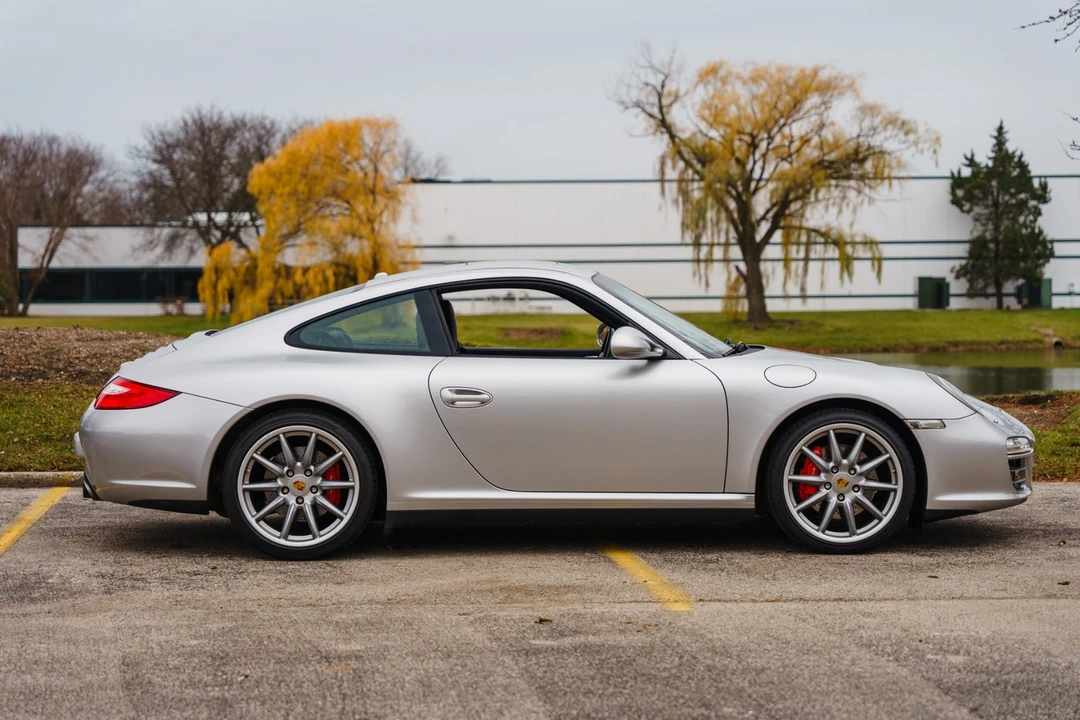 2009 Porsche 997 Carrera 4S - Image 9 of 12