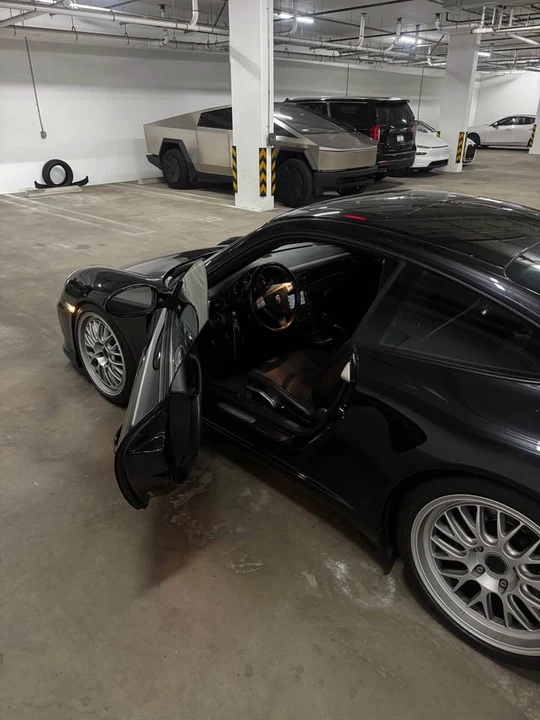2009 Porsche 997 Carrera - Image 8 of 12