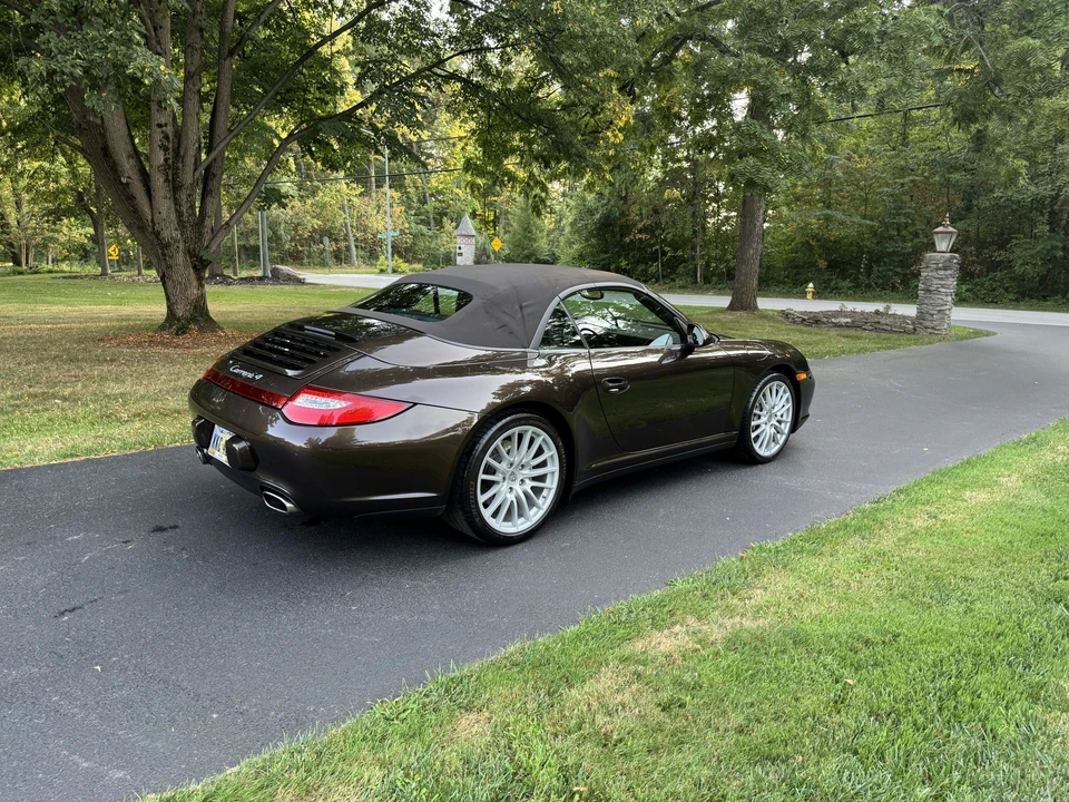 2009 Porsche 997 Carrera 4 - Image 25 of 31