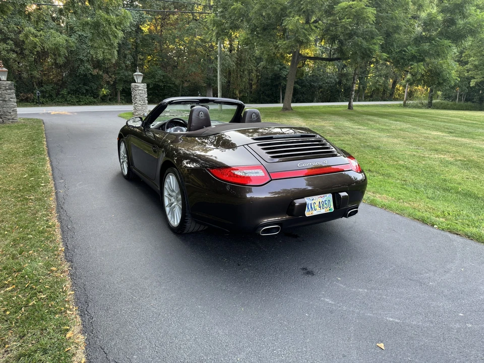 2009 Porsche 997 Carrera 4 - Image 16 of 31