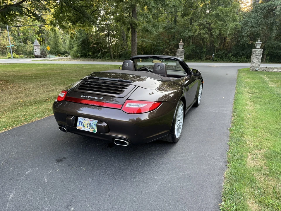 2009 Porsche 997 Carrera 4 - Image 13 of 31