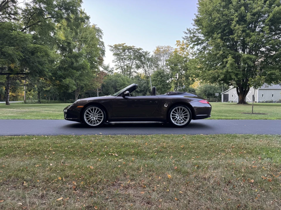 2009 Porsche 997 Carrera 4 - Image 18 of 31