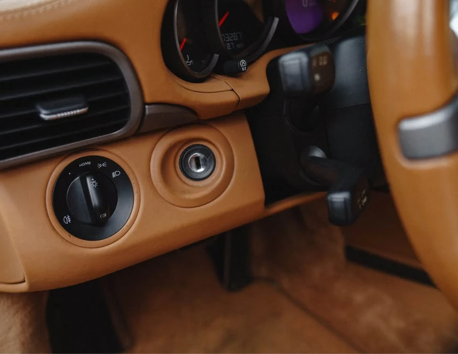 2009 Porsche 997 Carrera 4 - Image 17 of 20