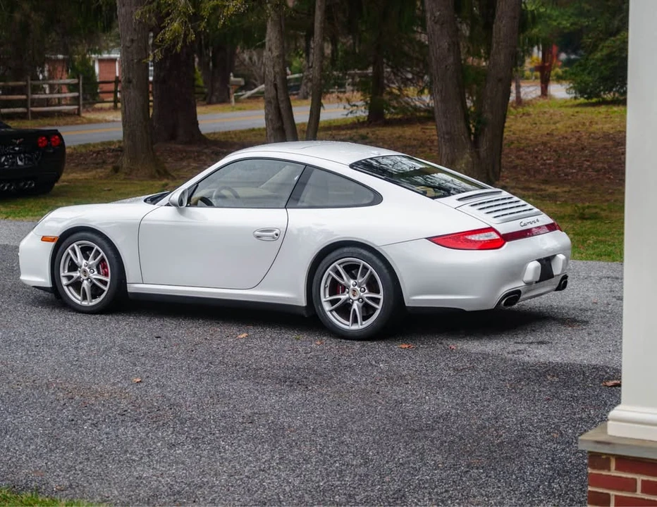 2009 Porsche 997 Carrera 4 - Image 5 of 20