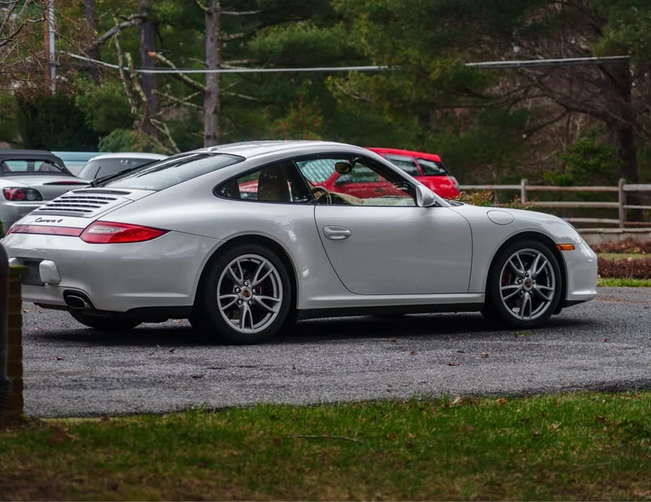 2009 Porsche 997 Carrera 4 - Image 8 of 20