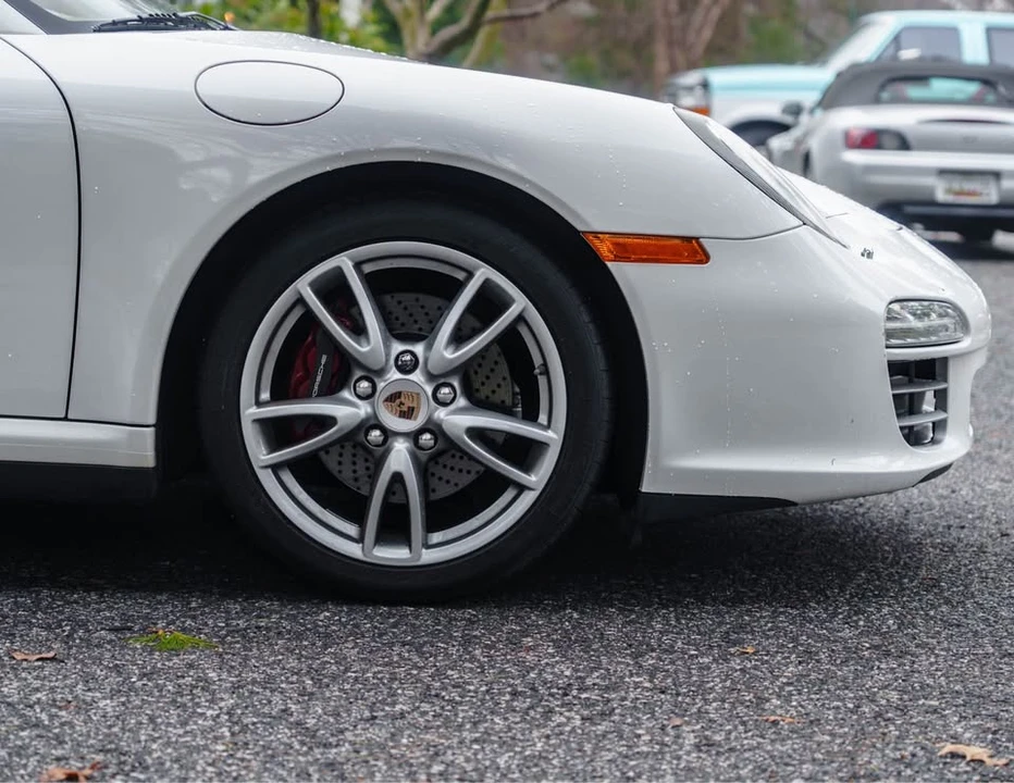 2009 Porsche 997 Carrera 4 - Image 10 of 20