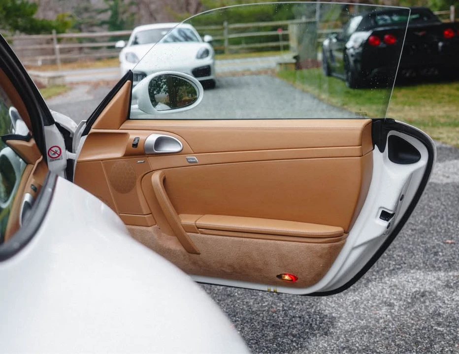 2009 Porsche 997 Carrera 4 - Image 11 of 20