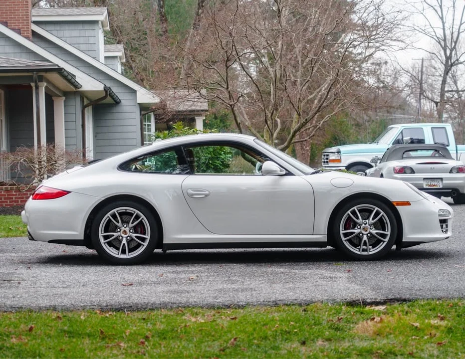 2009 Porsche 997 Carrera 4 - Image 9 of 20
