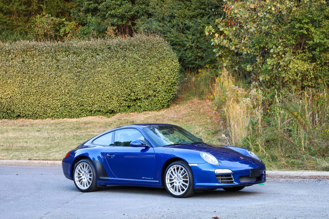 2009 Porsche 997 Carrera 4 - Image 15 of 31