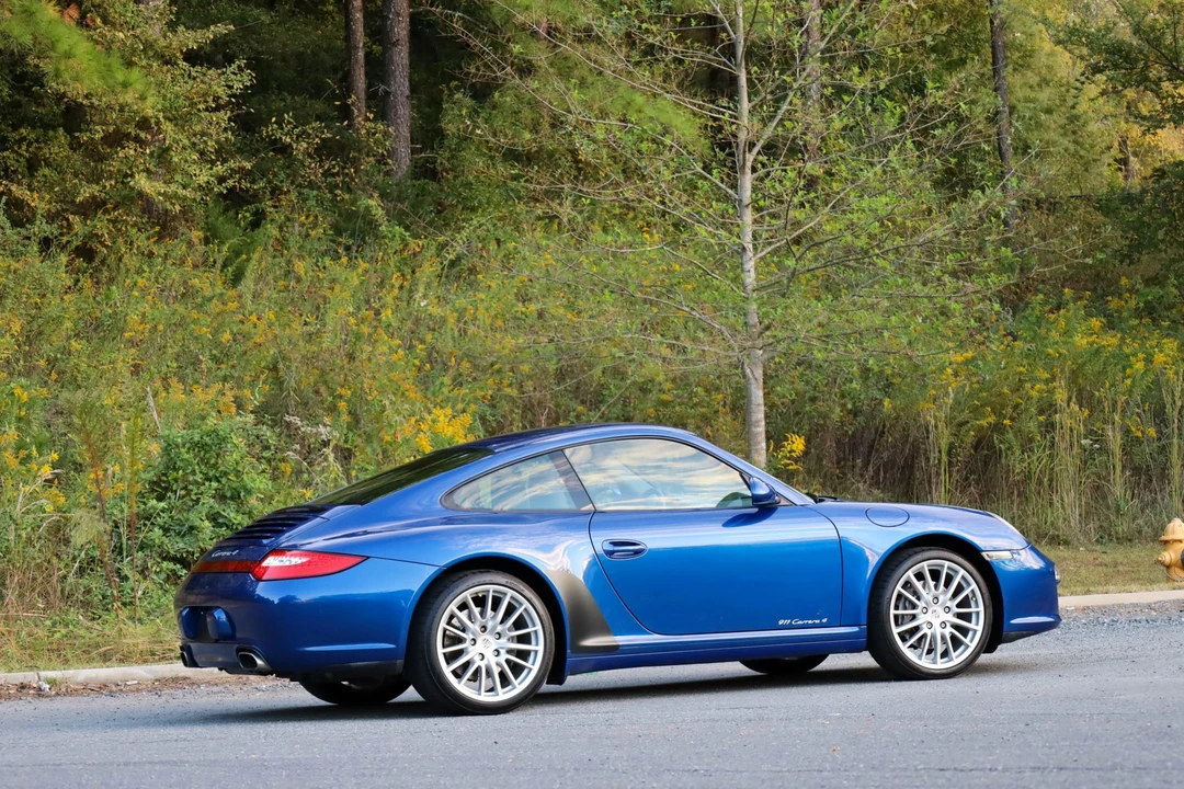 2009 Porsche 997 Carrera 4 - Image 18 of 31