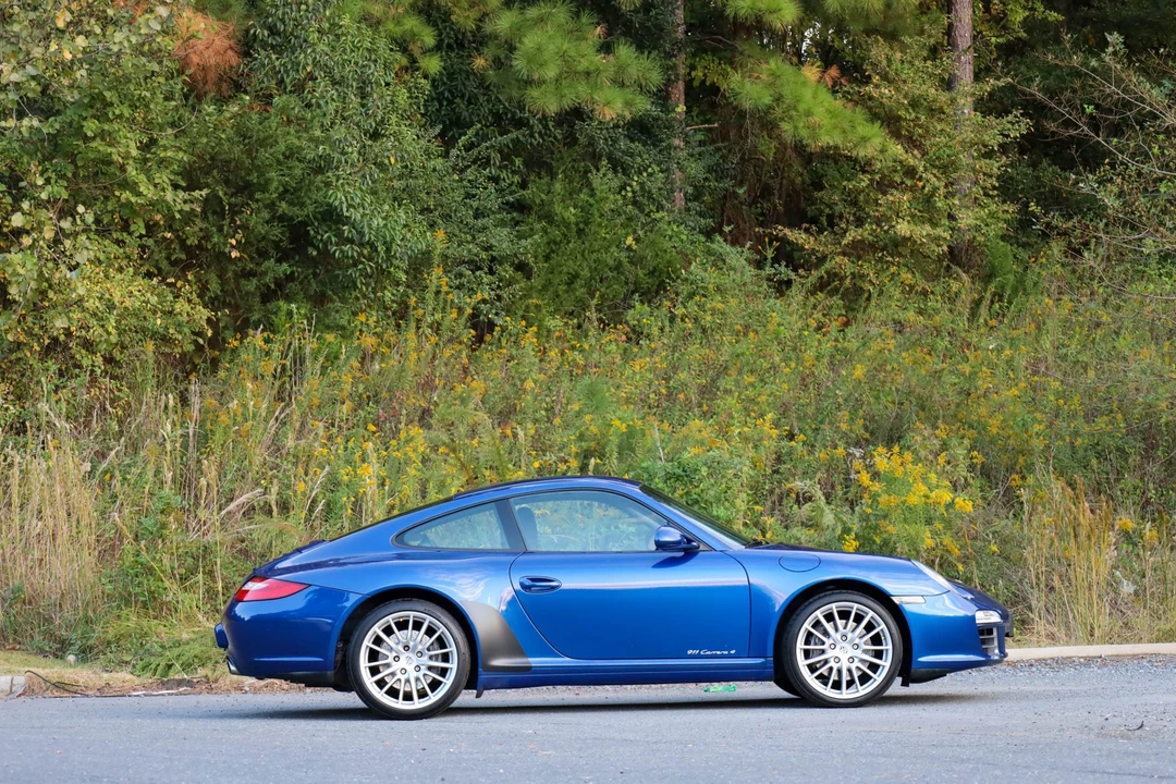 2009 Porsche 997 Carrera 4 - Image 16 of 31