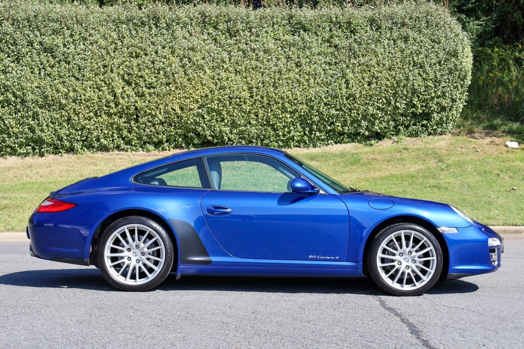 2009 Porsche 997 Carrera 4 - Image 17 of 31