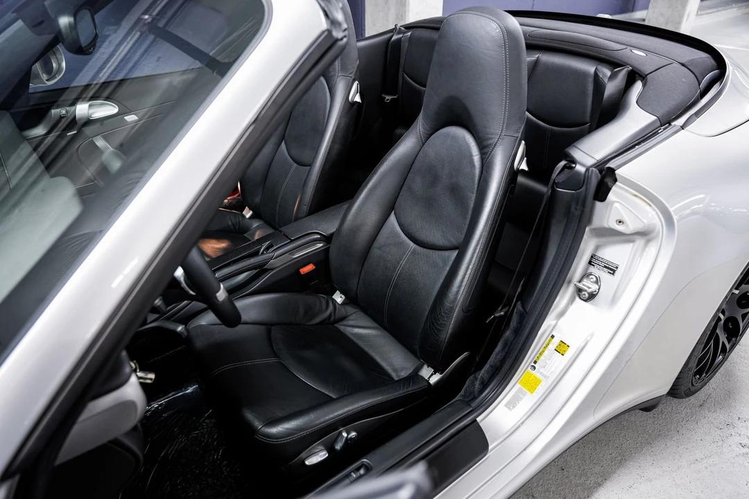 2009 Porsche 997 Carrera 4 - Image 17 of 31