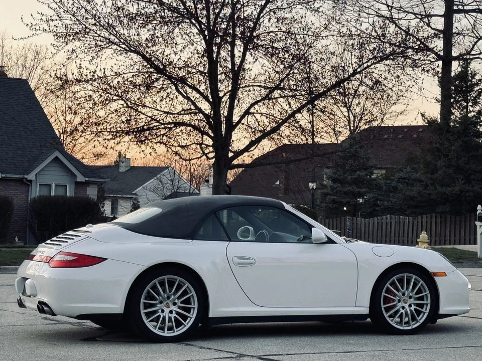 2009 Porsche 997 Carrera 4S - Image 15 of 31