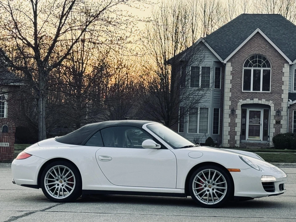 2009 Porsche 997 Carrera 4S - Image 12 of 31