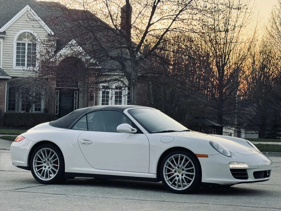 2009 Porsche 997 Carrera 4S - Image 11 of 31