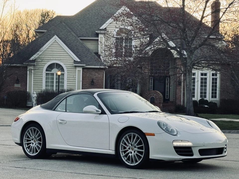2009 Porsche 997 Carrera 4S - Image 10 of 31