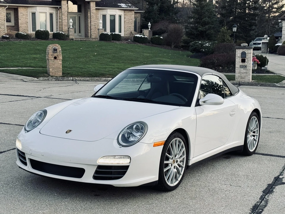 2009 Porsche 997 Carrera 4S - Image 4 of 31