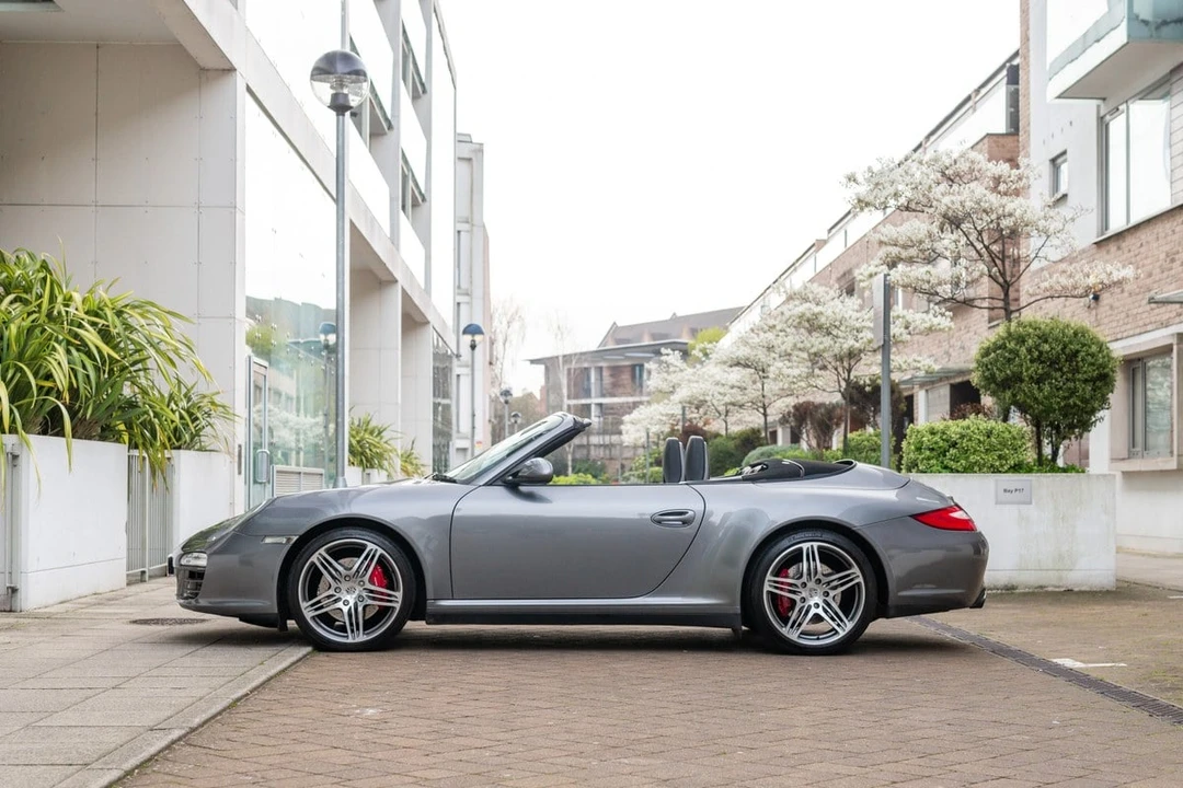 2009 Porsche 997 Carrera 4S - Image 15 of 31