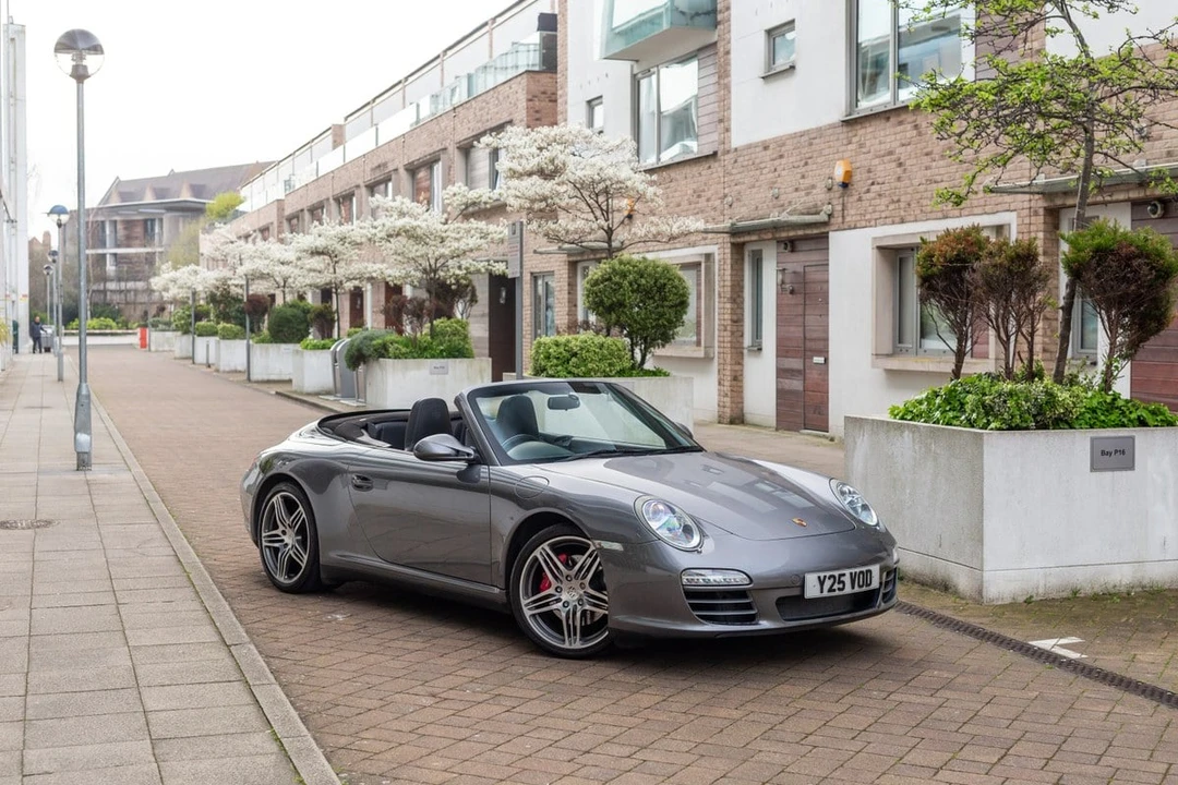 2009 Porsche 997 Carrera 4S - Image 9 of 31