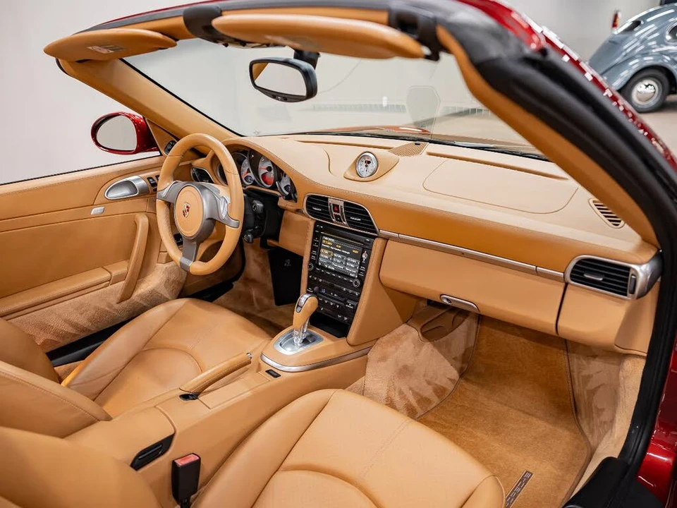 2009 Porsche 997 Carrera 4S - Image 11 of 31