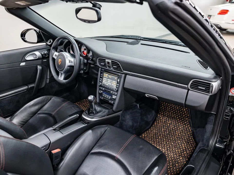 2009 Porsche 997 Carrera 4S - Image 12 of 31
