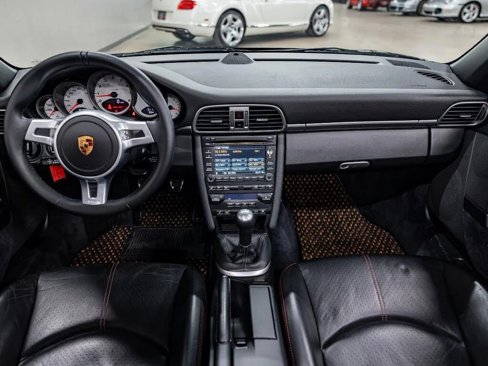 2009 Porsche 997 Carrera 4S - Image 11 of 31
