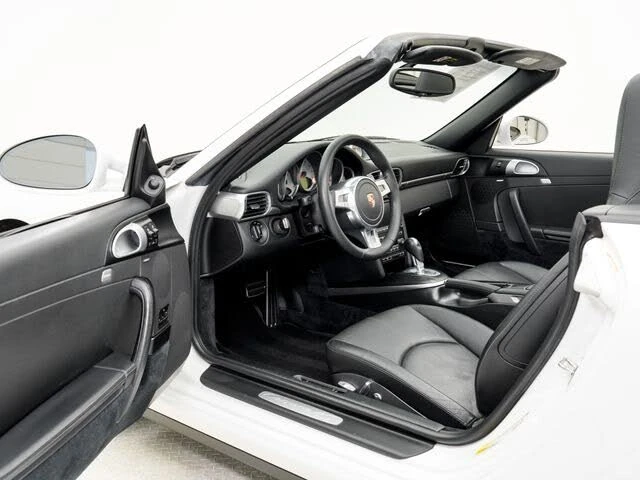2009 Porsche 997 Carrera 4S - Image 7 of 31