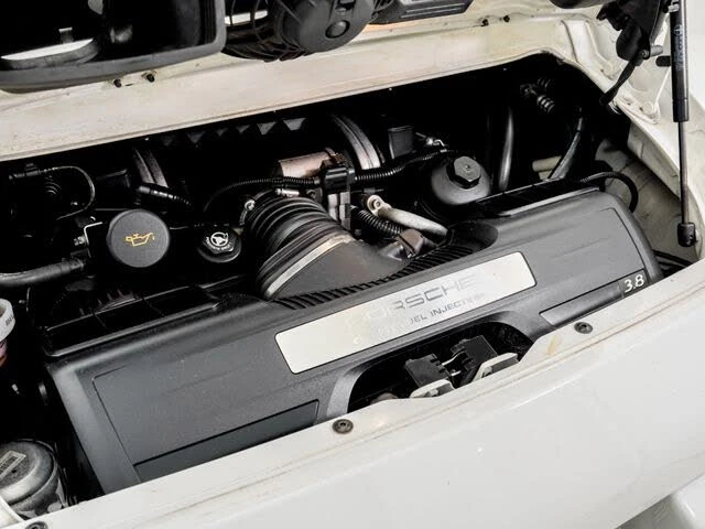 2009 Porsche 997 Carrera 4S - Image 24 of 31