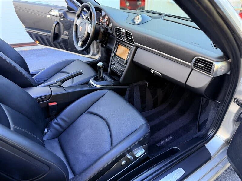 2009 Porsche 997 Carrera 4S - Image 10 of 31