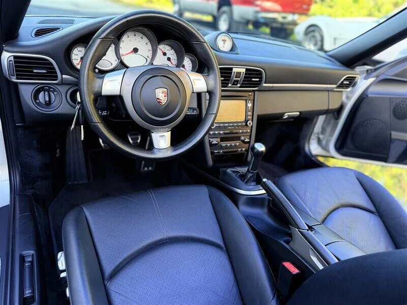 2009 Porsche 997 Carrera 4S - Image 16 of 31
