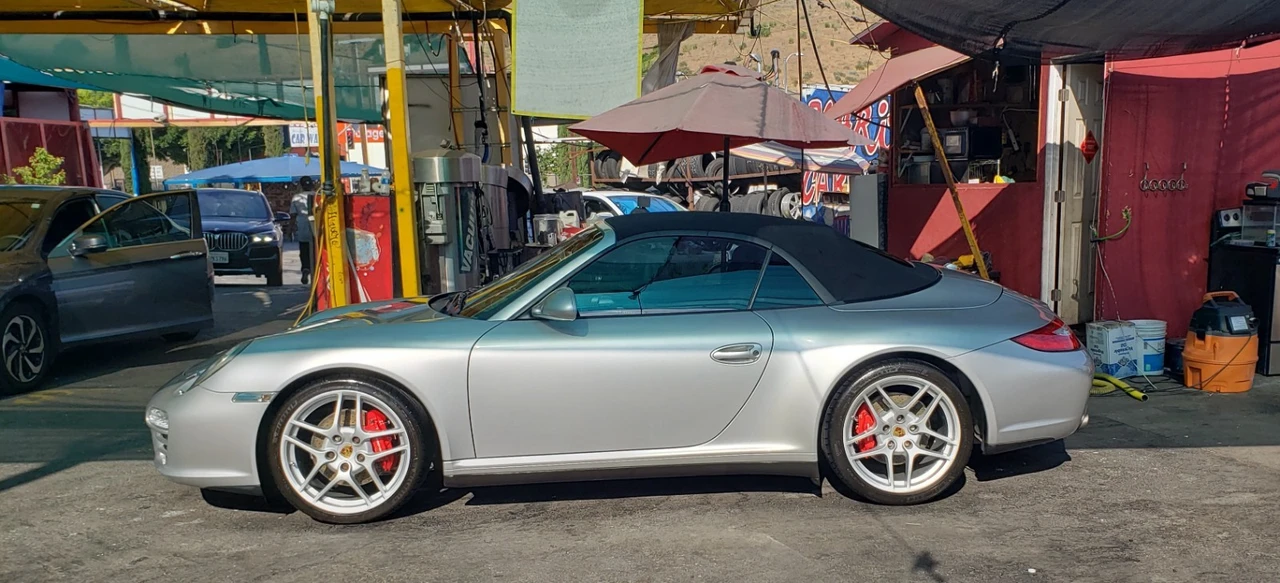 2009 Porsche 997 Carrera 4S - Image 10 of 20