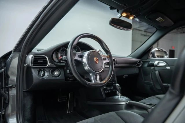 2009 Porsche 997 Carrera 4S - Image 2 of 21